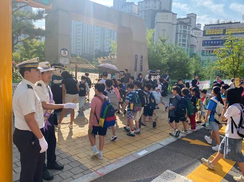 김포경찰서 녹색 어머니회 스쿨존 캠페인