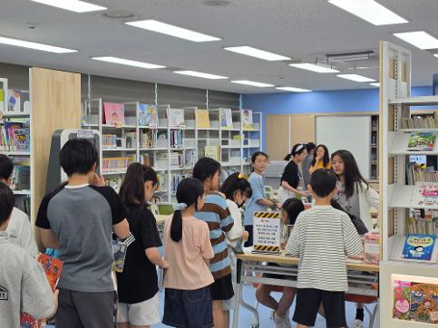 6-7월 도서부주관 행사(10분책읽기)