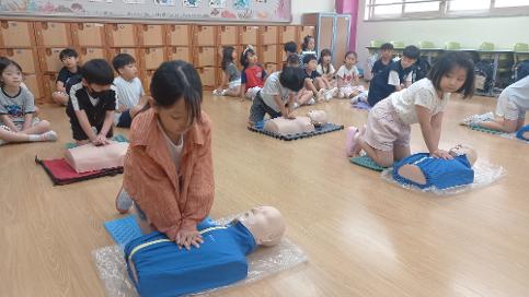 2학년 심페소생술 실습